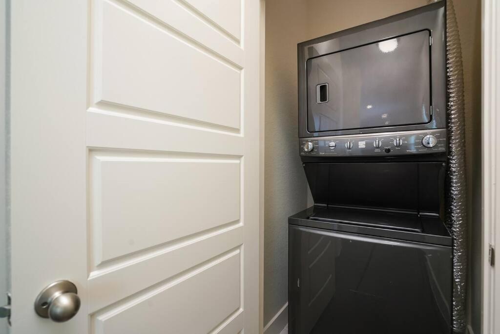 Spacious, Sleeps 6, St Phillips, King Bed סן אנטוניו מראה חיצוני תמונה